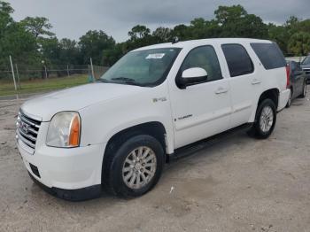  Salvage GMC Yukon