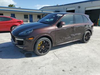  Salvage Porsche Cayenne