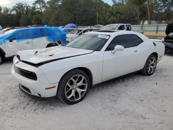  Salvage Dodge Challenger