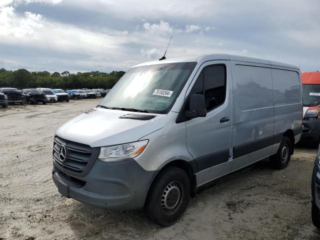  Salvage Mercedes-Benz Sprinter