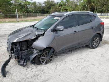  Salvage Hyundai TUCSON