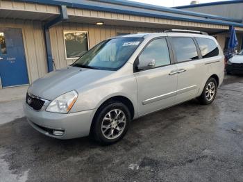  Salvage Kia Sedona