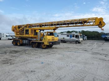  Salvage Wmcl Crane