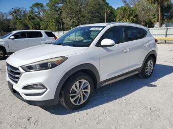  Salvage Hyundai TUCSON