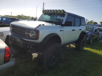  Salvage Ford Bronco