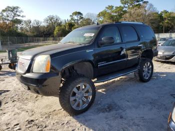  Salvage GMC Yukon