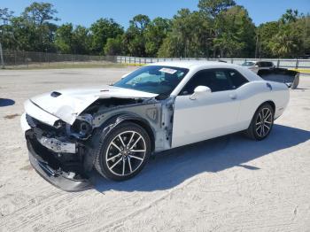  Salvage Dodge Challenger