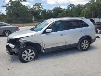  Salvage Kia Sorento