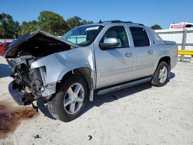  Salvage Chevrolet Avalanche