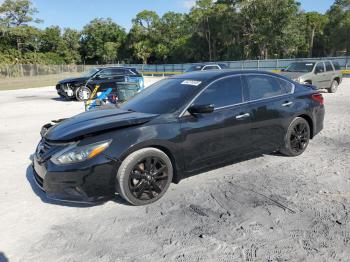  Salvage Nissan Altima
