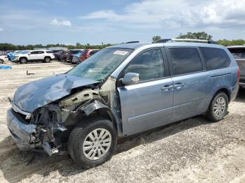  Salvage Kia Sedona