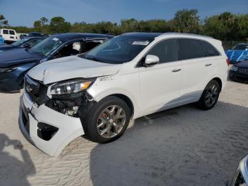  Salvage Kia Sorento