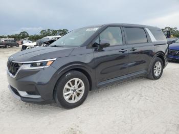  Salvage Kia Carnival