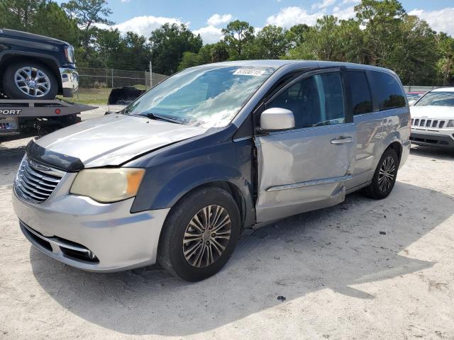  Salvage Chrysler Minivan