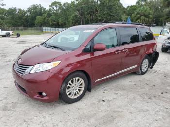  Salvage Toyota Sienna