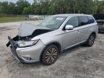  Salvage Mitsubishi Outlander