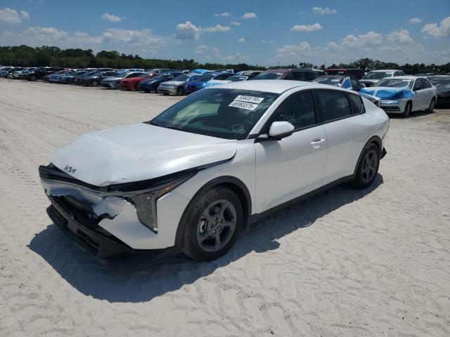  Salvage Kia K4 Lx