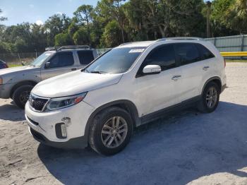  Salvage Kia Sorento