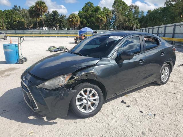  Salvage Toyota Yaris
