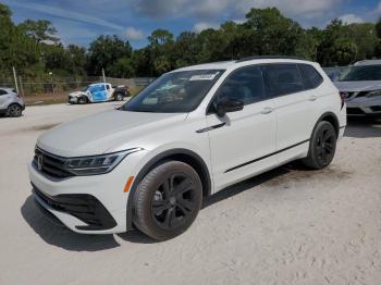  Salvage Volkswagen Tiguan