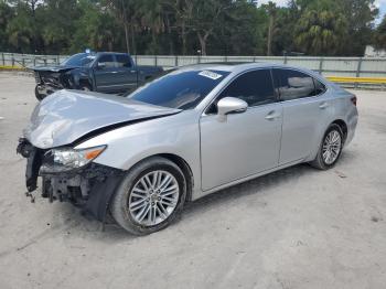  Salvage Lexus Es