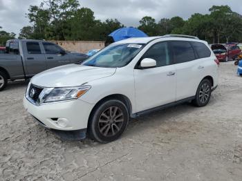  Salvage Nissan Pathfinder