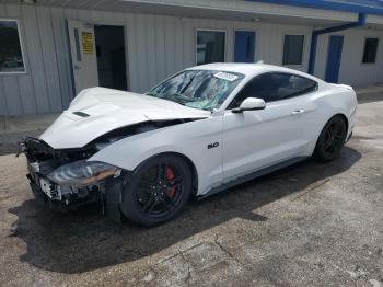  Salvage Ford Mustang