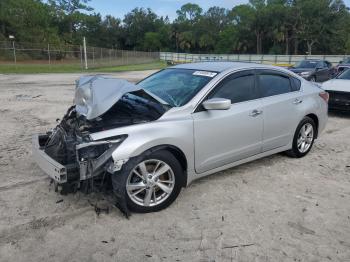  Salvage Nissan Altima
