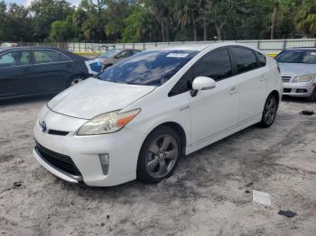  Salvage Toyota Prius