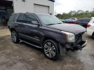 GMC Yukon Denali Image 14