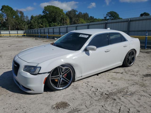  Salvage Chrysler 300