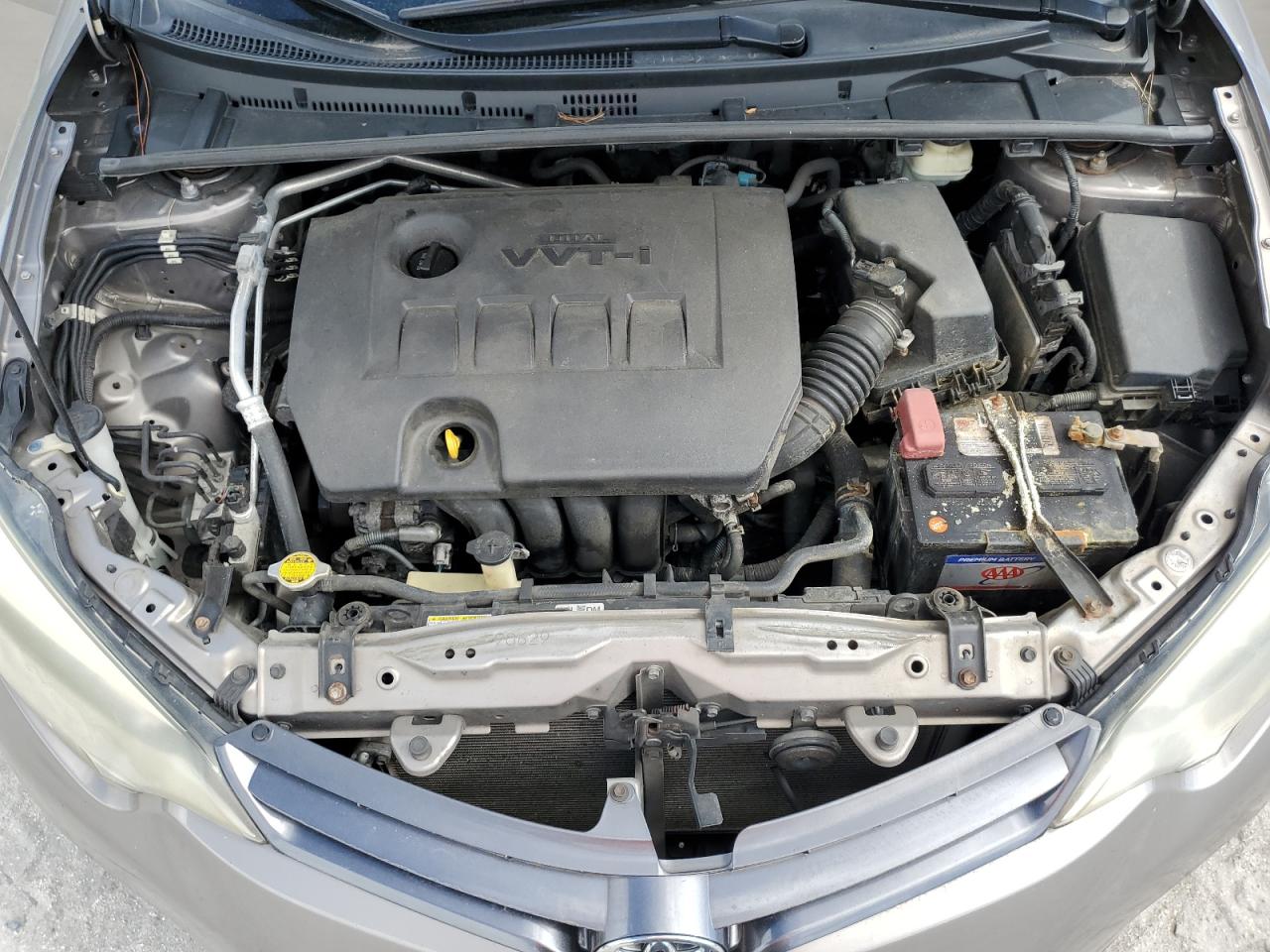 Toyota Corolla L Image 9