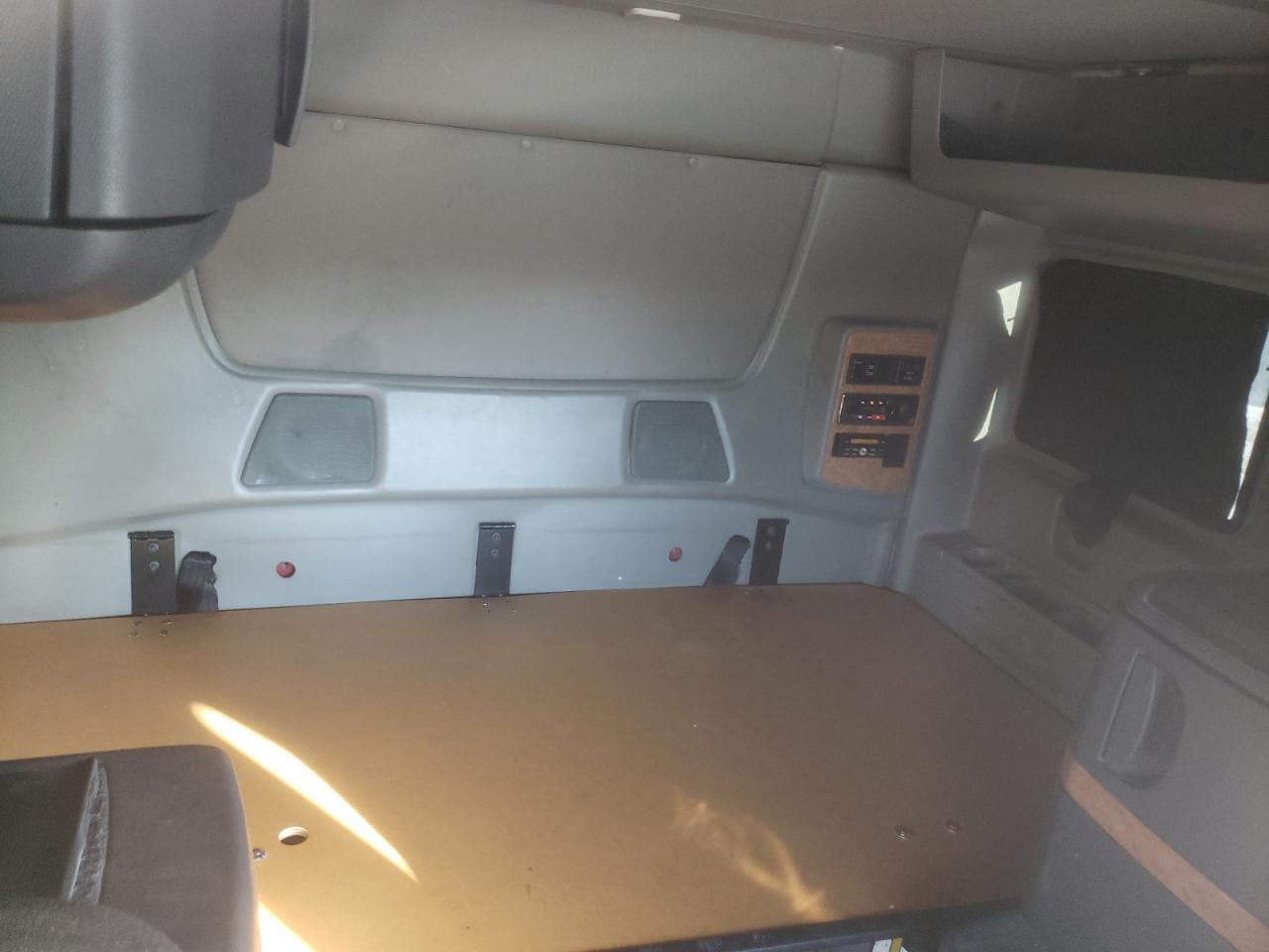 International Prostar Image 10