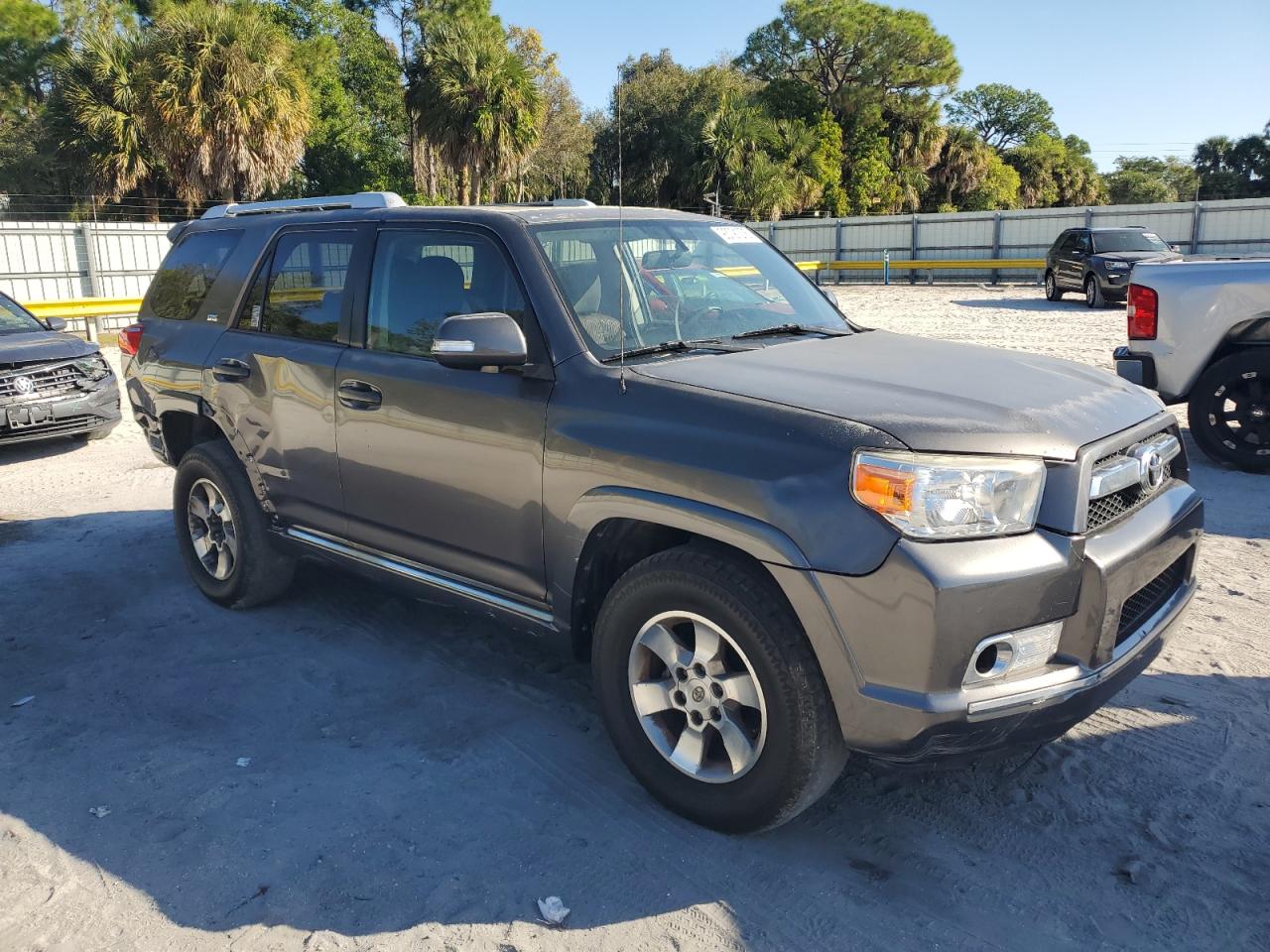 Toyota 4Runner Sr5 Image 4