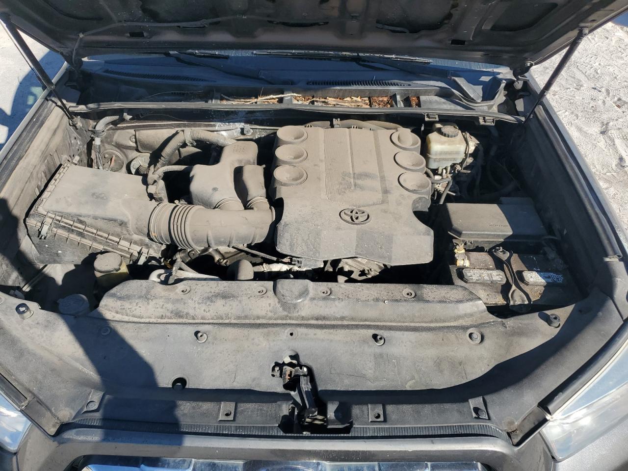 Toyota 4Runner Sr5 Image 12