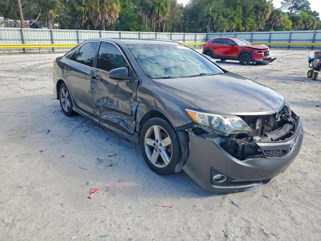 Toyota Camry L Image 5