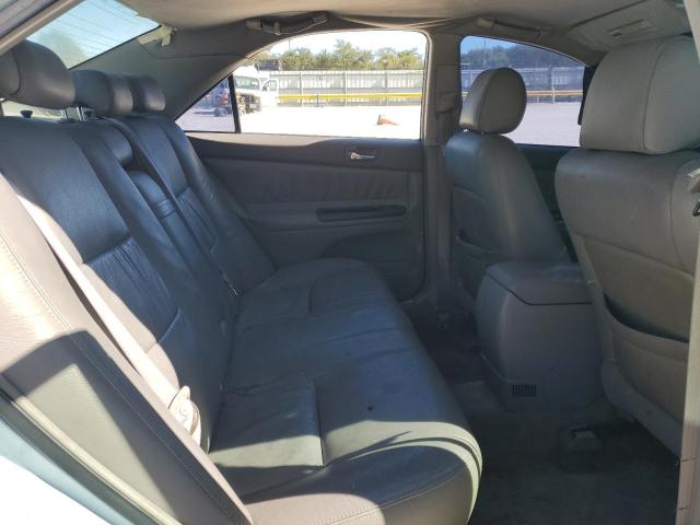 Toyota Camry Le Image 2