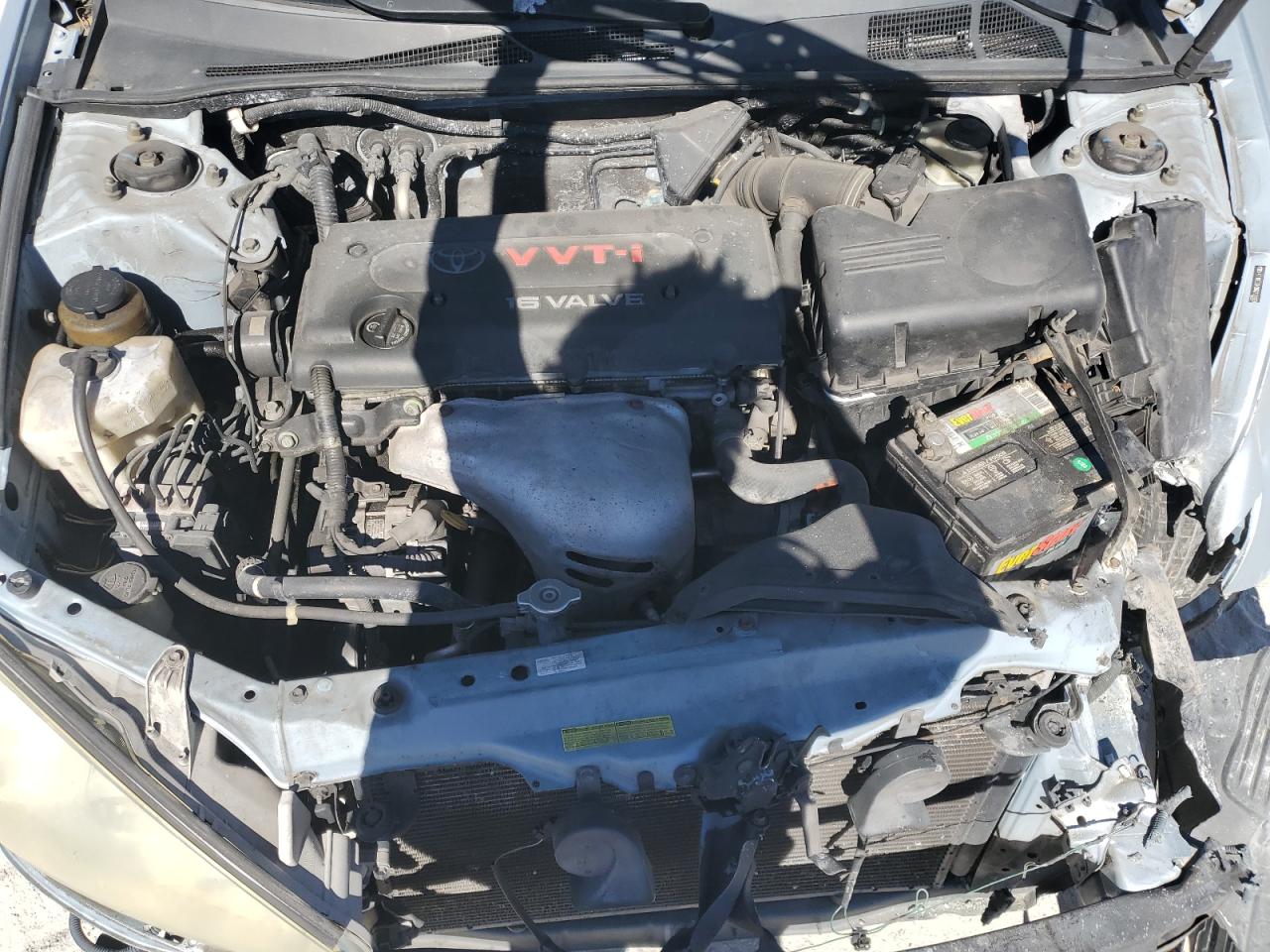 Toyota Camry Le Image 9