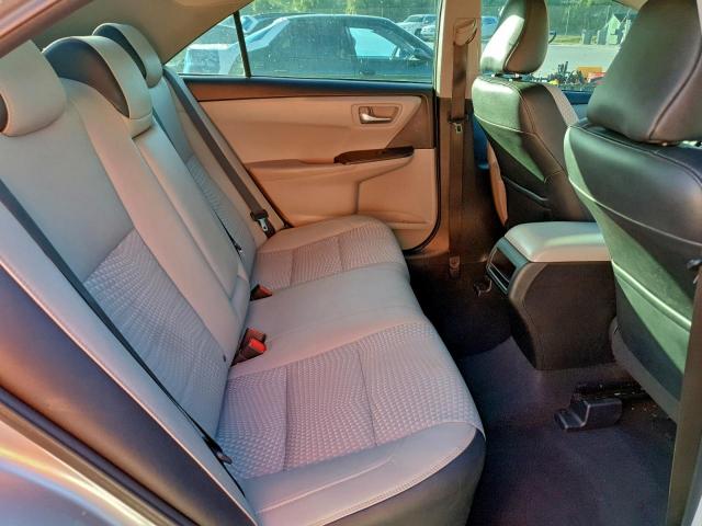 Toyota Camry Le Image 2