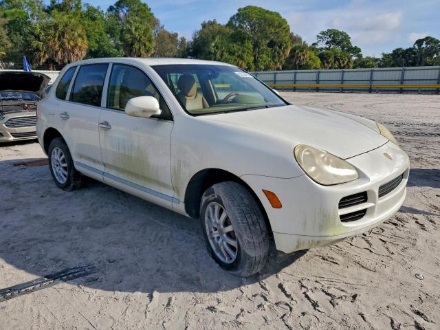 Porsche Cayenne Image 3