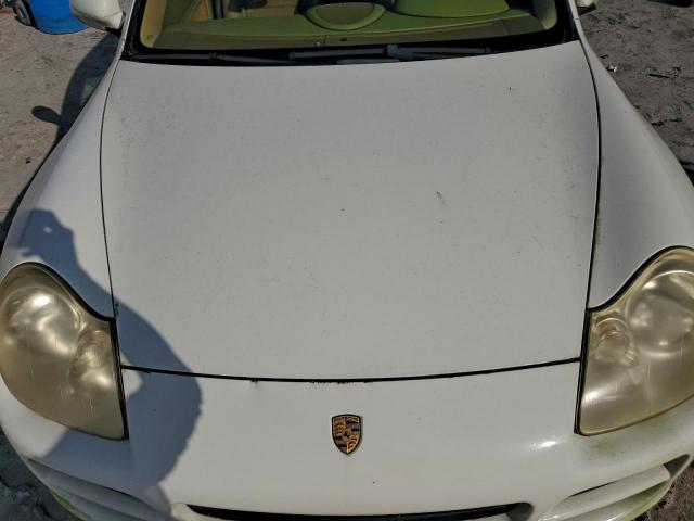 Porsche Cayenne Image 12