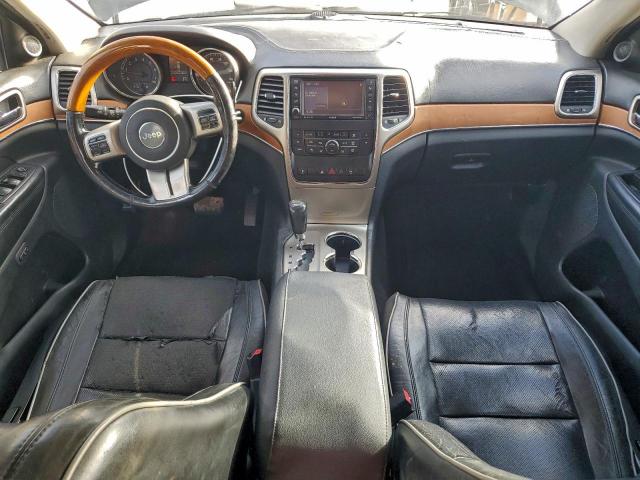 Jeep Grand Cherokee Overland Image 8