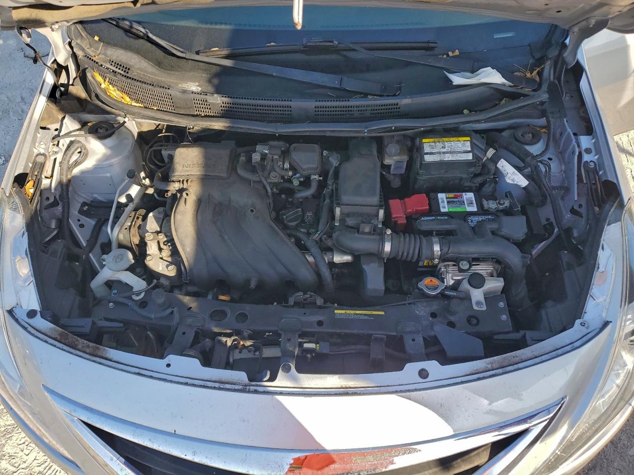 Nissan Versa S Image 12