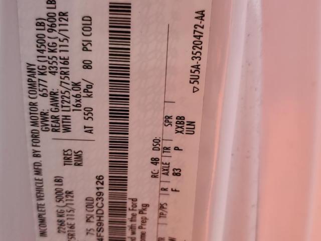 Ford Econoline E450 Super Duty Cutaway Van Image 4