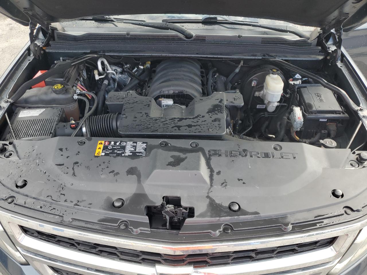 Chevrolet Suburban C1500 Lt Image 11