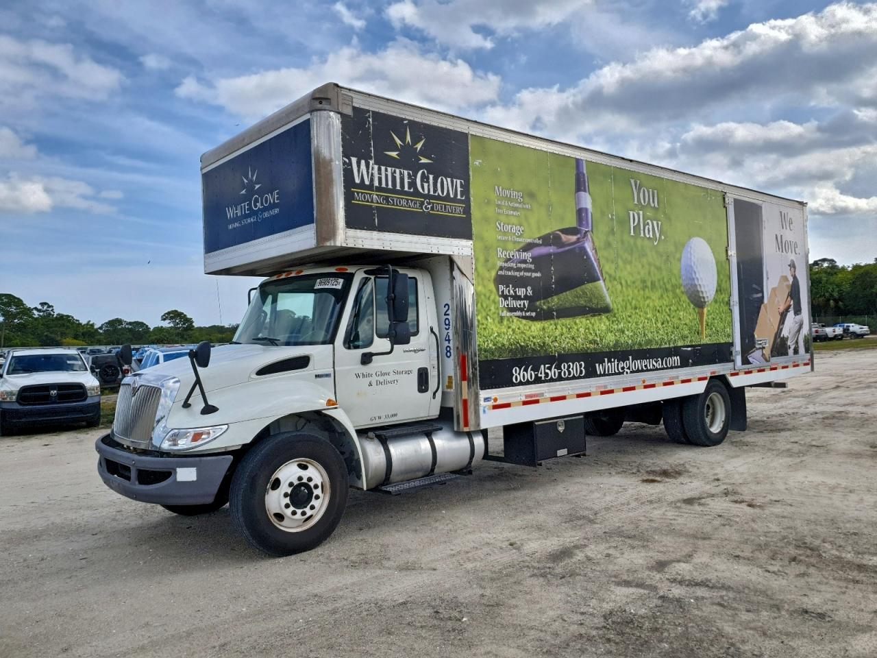 International 4300 4300 Image 9