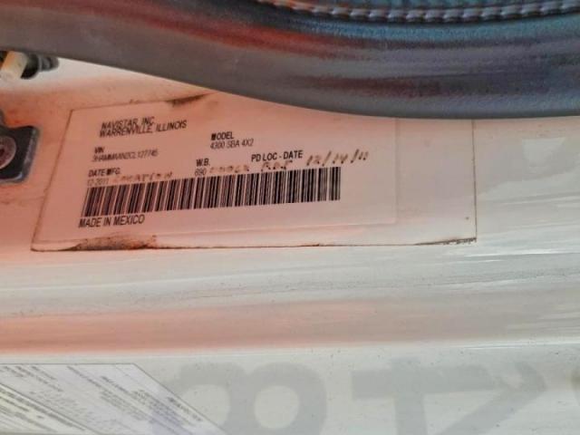 International 4300 4300 Image 3