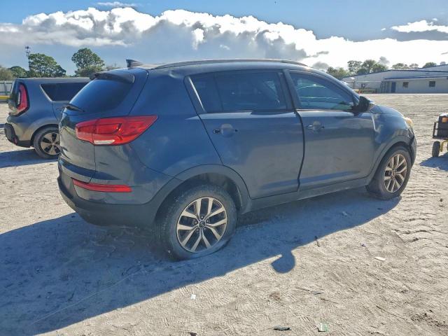 Kia Sportage Base Image 2