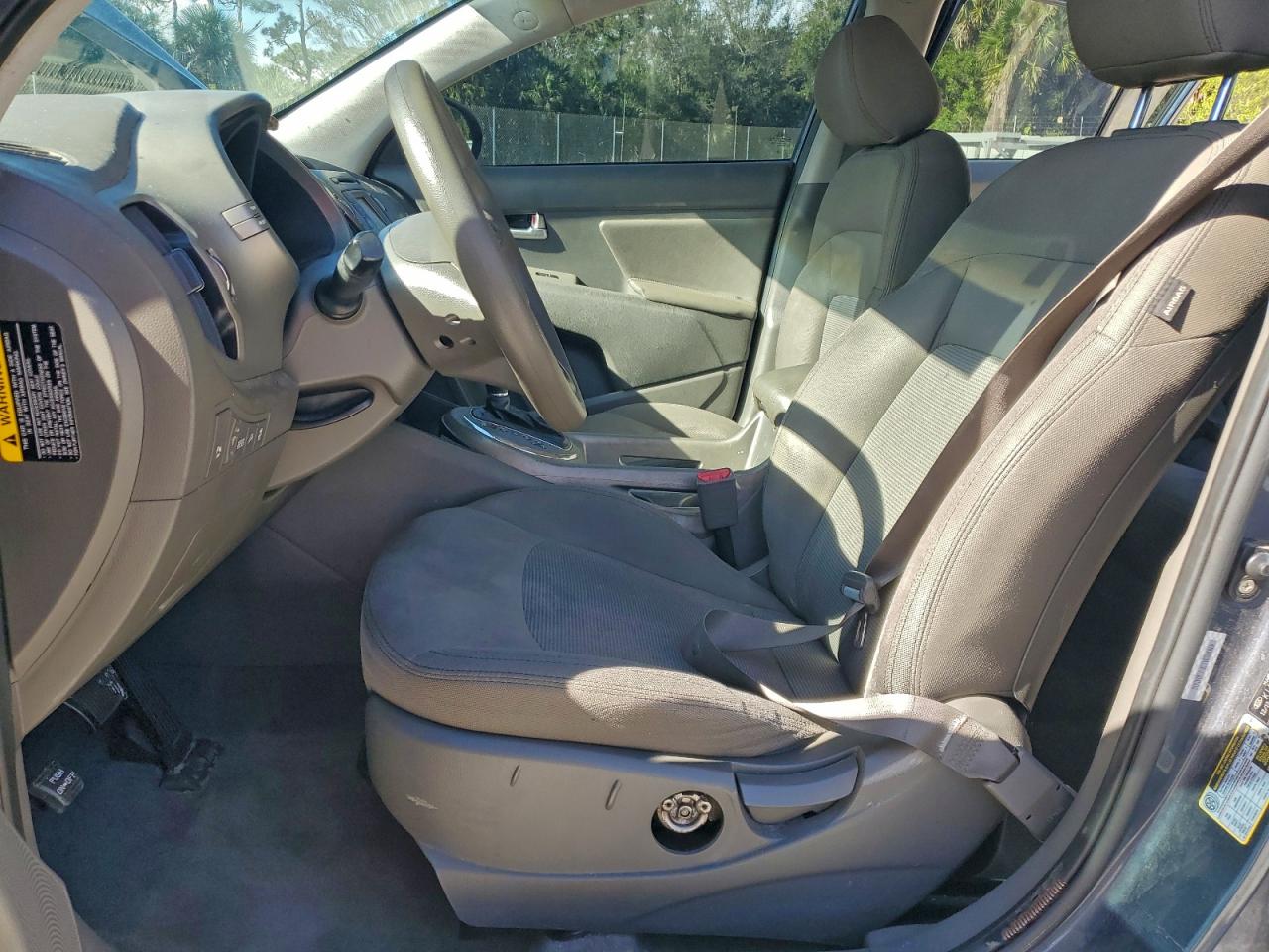 Kia Sportage Base Image 13