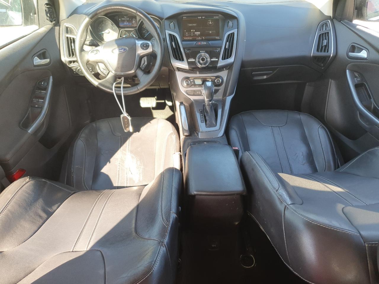 Ford Focus Titanium Image 11